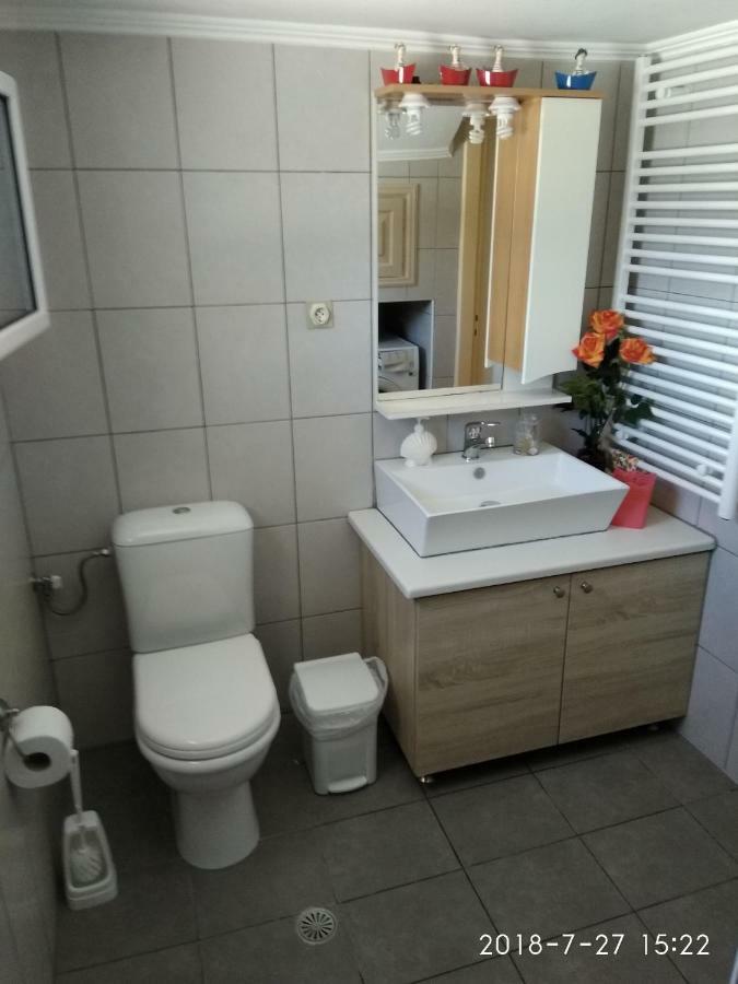 Manousos Apartment Лефкада Экстерьер фото